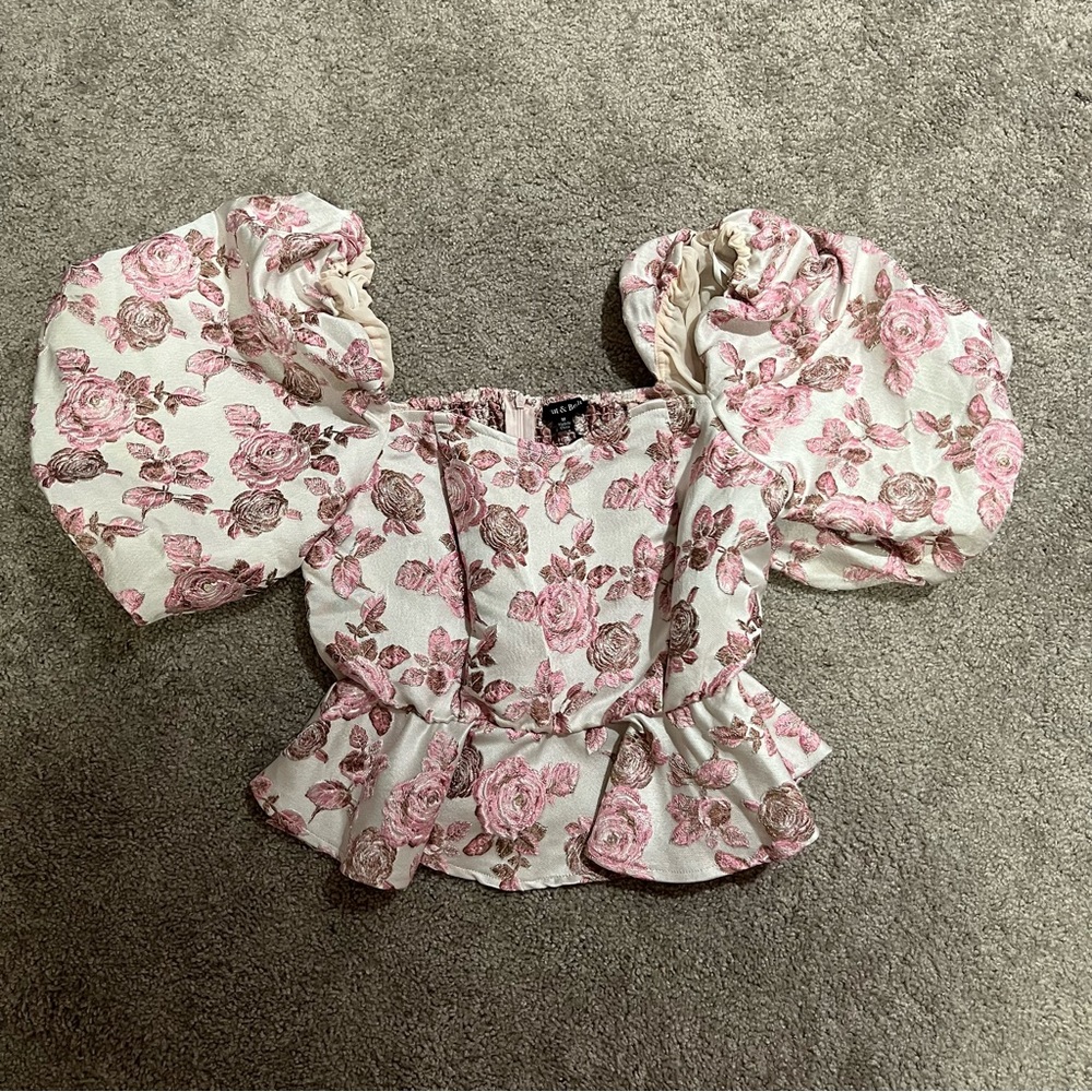 Strut and Bolt Peplum Blouse Puff Sleeve Medium BNWT